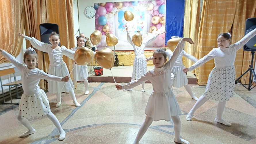 "Самым милым и любимым"