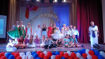 Путешествие в страну Культуры и Дружбы: яркие мероприятия в Желябовском Доме культуры