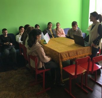 Развлекательная программа «Угадай мелодию!»