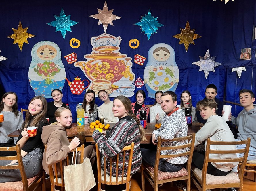 Игровая программа "Мы за чаем не скучаем"