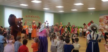 Театрализованное представление "Как Марфуша Весну искала"