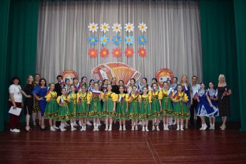 Праздничный концерт "Ты живи, моя Россия" в Михайловке