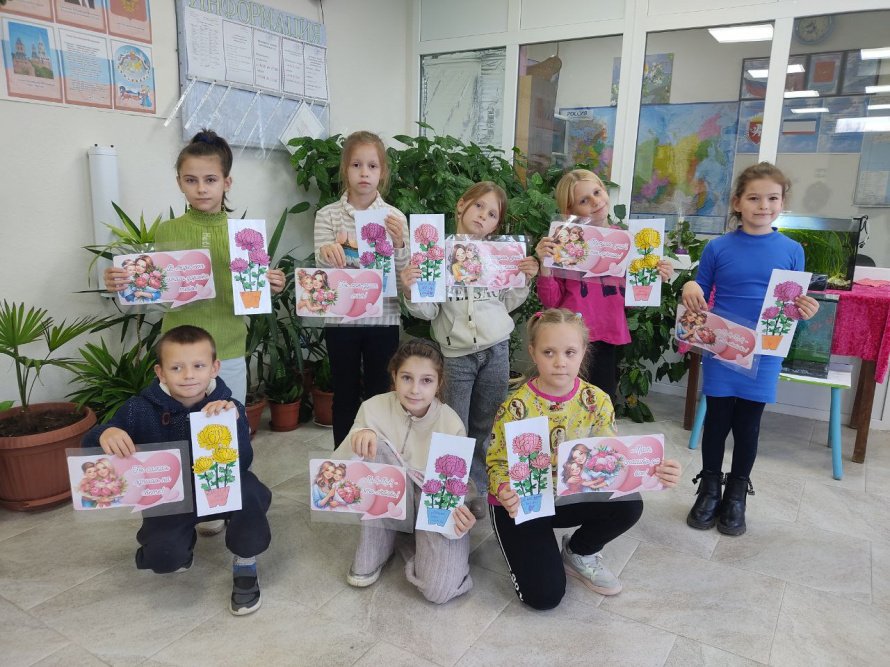 Конкурсная программа  «Говорите мамам нежные слова» 