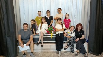В Желябовском ДК прошла конкурсная программа «Аз, Буки, Веди» с сюрпризом для именинницы