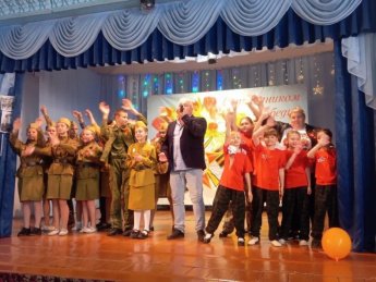 Концертная программа "Салют Великой Победе"