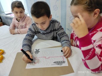 "НЕИЗВЕСТНЫЙ СОЛДАТ - НЕИЗВЕСТНЫЙ ГЕРОЙ"