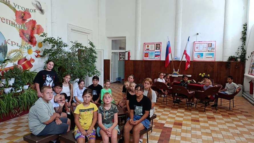В Желябовском СДК прошла беседа по безопасности: от беспилотников до пожарной тревоги