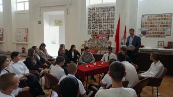 Память, что в сердце стучится: в Желябовском ДК прошел День белых журавлей