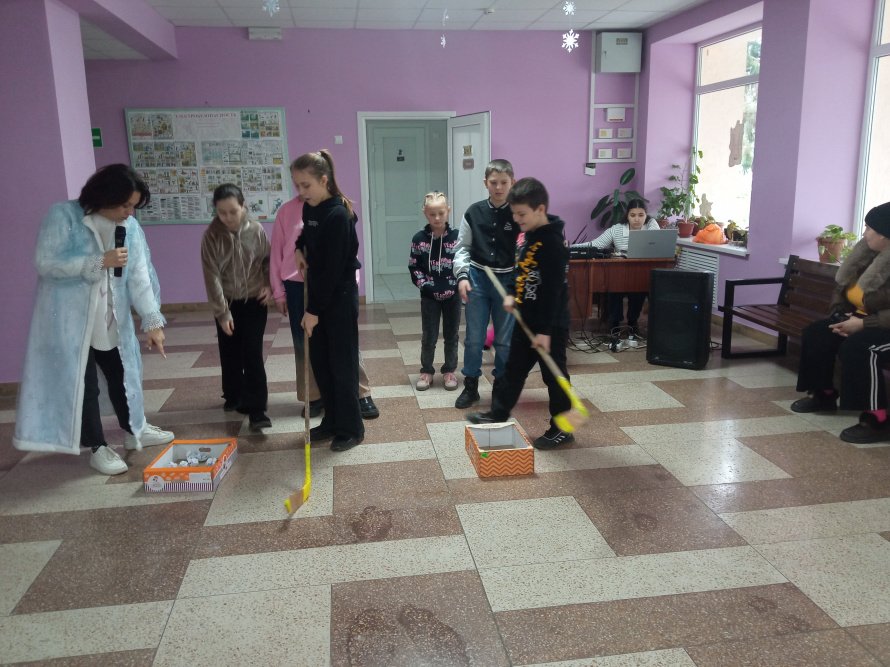"Новогодний серпантин"